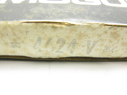 National 4624V Oil Seal - 3.6330'' OD X 2.5030'' ID X 0.9000'' Wide