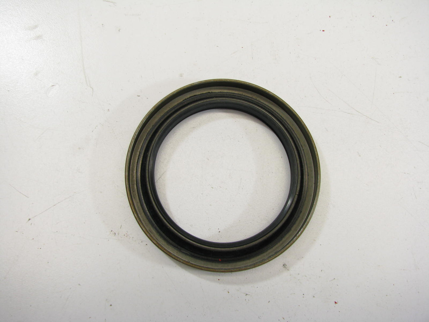 National 473274 Wheel Oil Seal - 3.433'' OD X 2.500'' ID X 0.375'' Wide - 24951