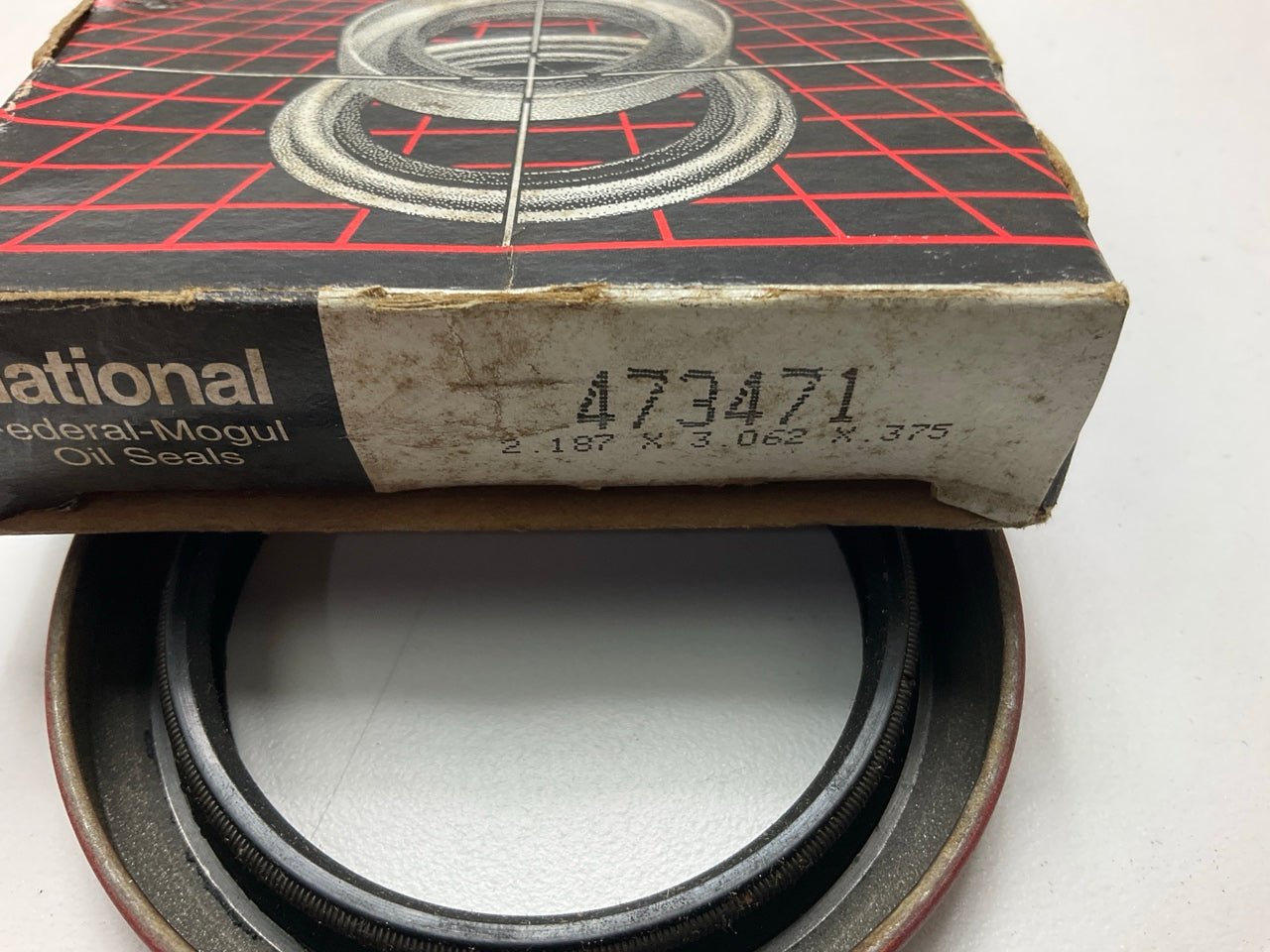 National 473471 Multi-Purpose Seal - 3.067'' OD X 2.187'' ID X 0.375'' Wide