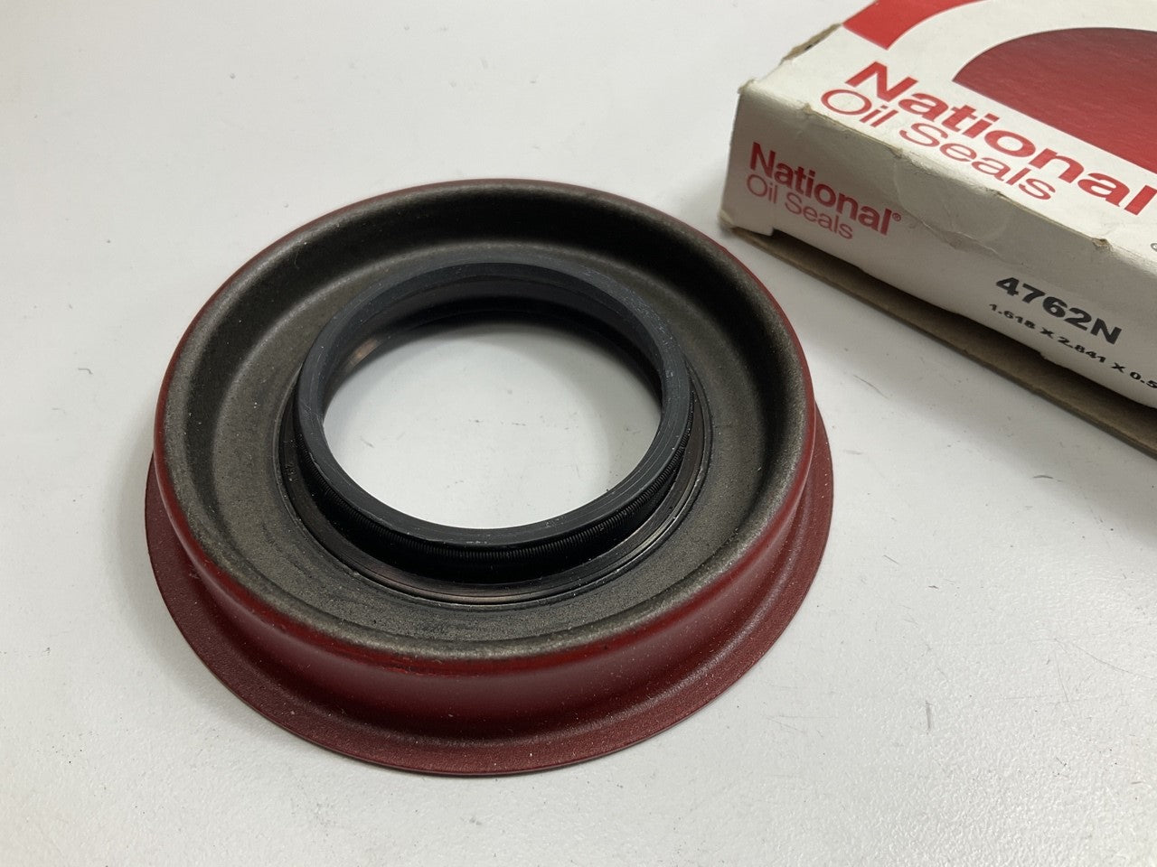 National 4762N Wheel Seal - Rear