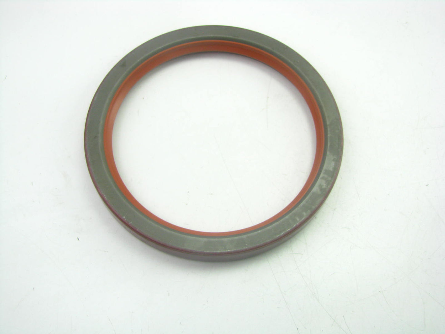 National 5082 Oil Seal - 6.500: OD X 5.187'' ID X 0.750'' Wide