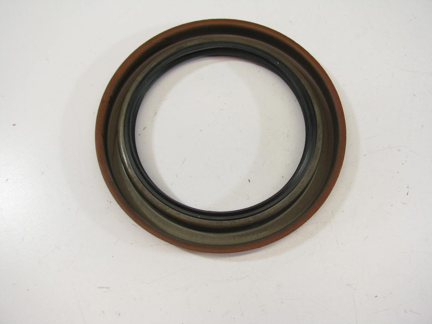 National 5089 Oil Seal - 5.506'' OD X 3.937'' ID X 0.500'' Wide
