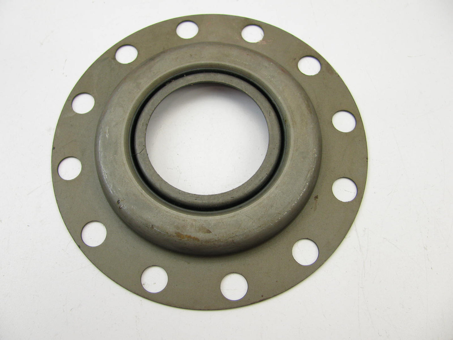 National 5403 Wheel Oil Seal - 6.562'' OD X 2.860'' ID X 0.571'' Wide