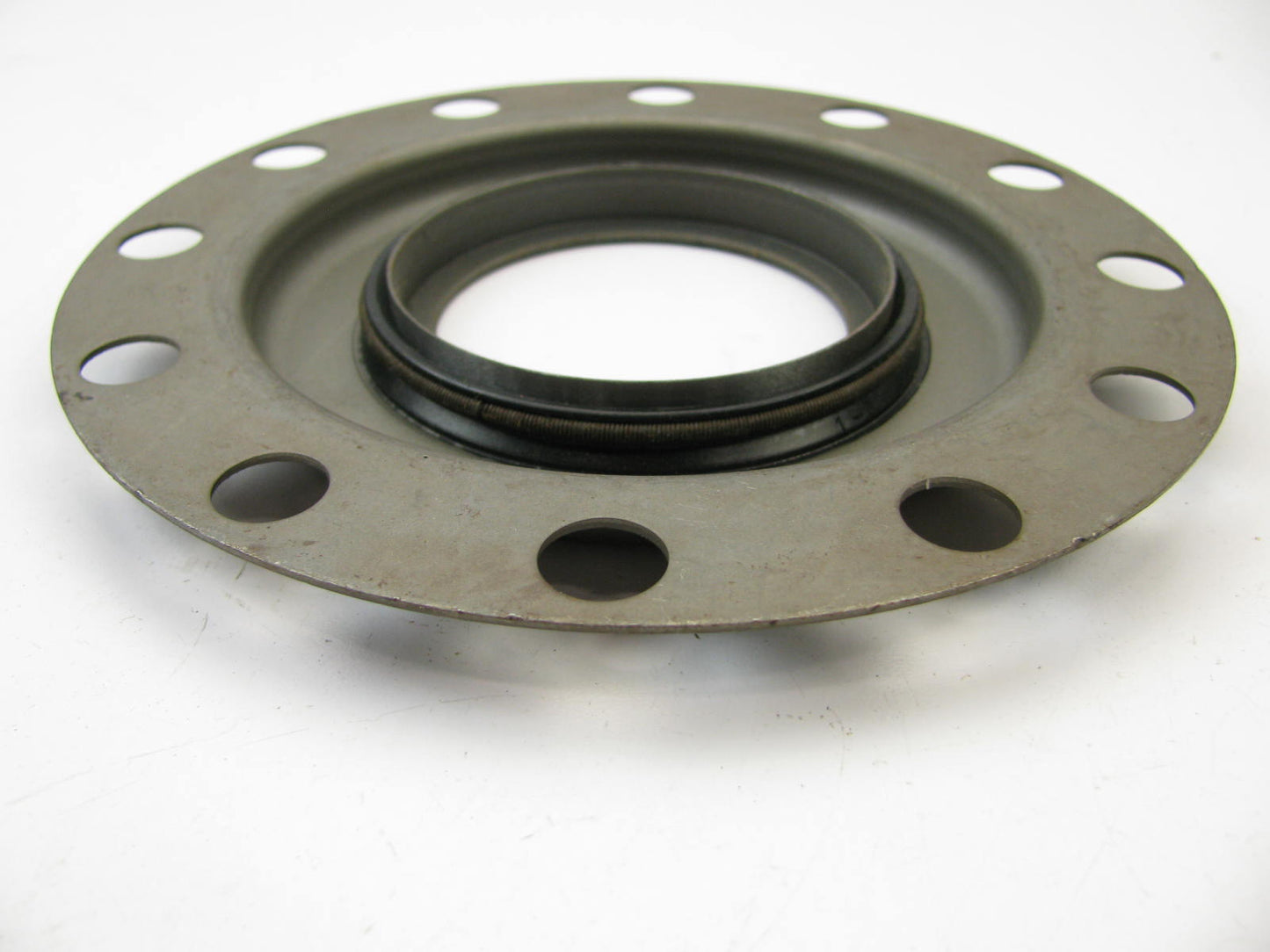 National 5403 Wheel Oil Seal - 6.562'' OD X 2.860'' ID X 0.571'' Wide