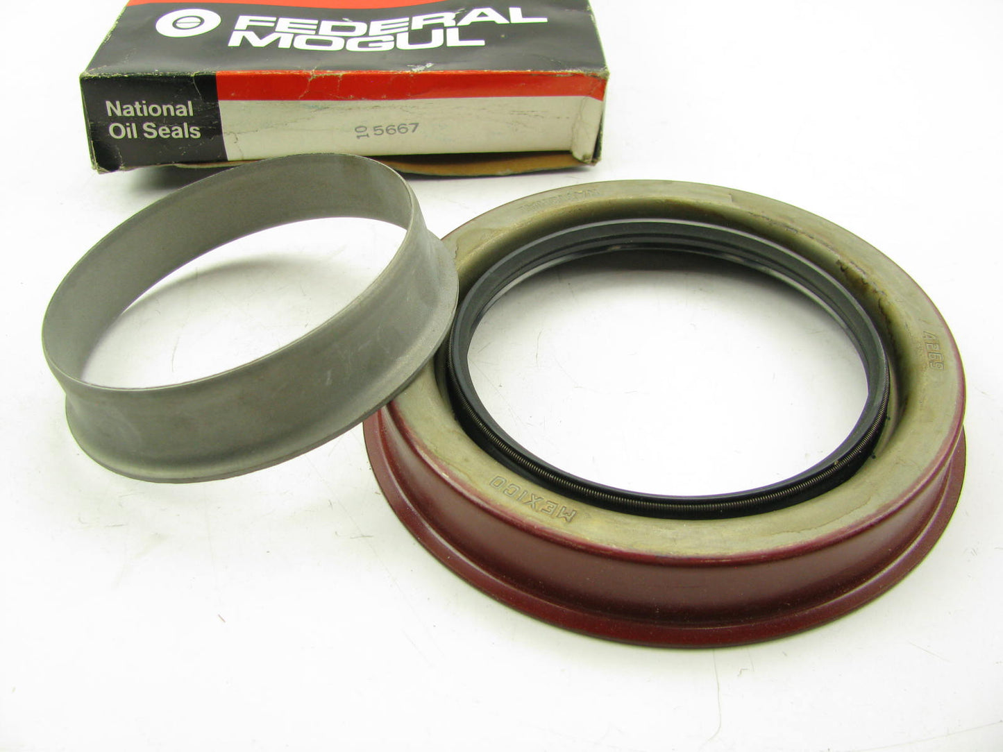 National 5667 Multi-Purpose Seal - 5.696'' OD X 3.875'' ID X 0.875'' Wide