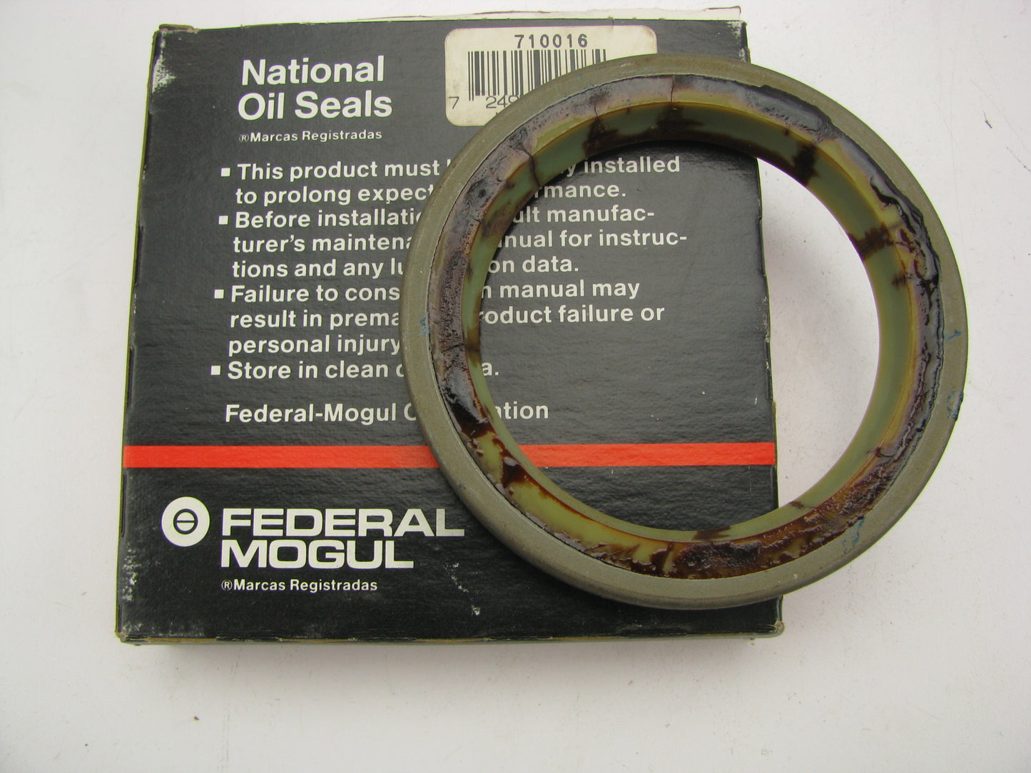 National 710016 Oil Seal - 5.0040'' OD X 4.0000'' ID X 0.4690'' Wide