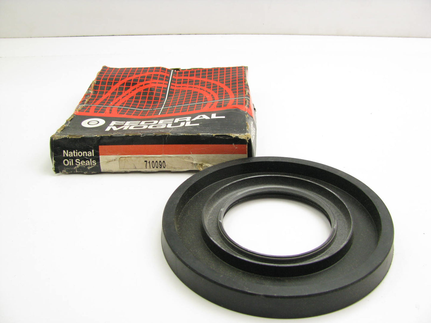 National 710090 Wheel Seal Rear Outer for 1988-1993 Isuzu EVR 1988-1994 FVR
