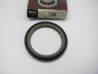 National 710365 Industrial Seal - 2.000'' Shaft, 2.720'' Bore, 0.210'' Width