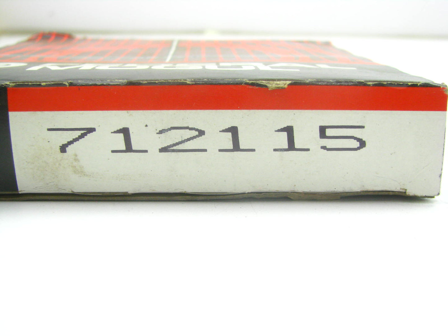 National 712115 Industrial Oil Seal - 3.953'' OD X 3.150'' ID X 0.512'' Wide