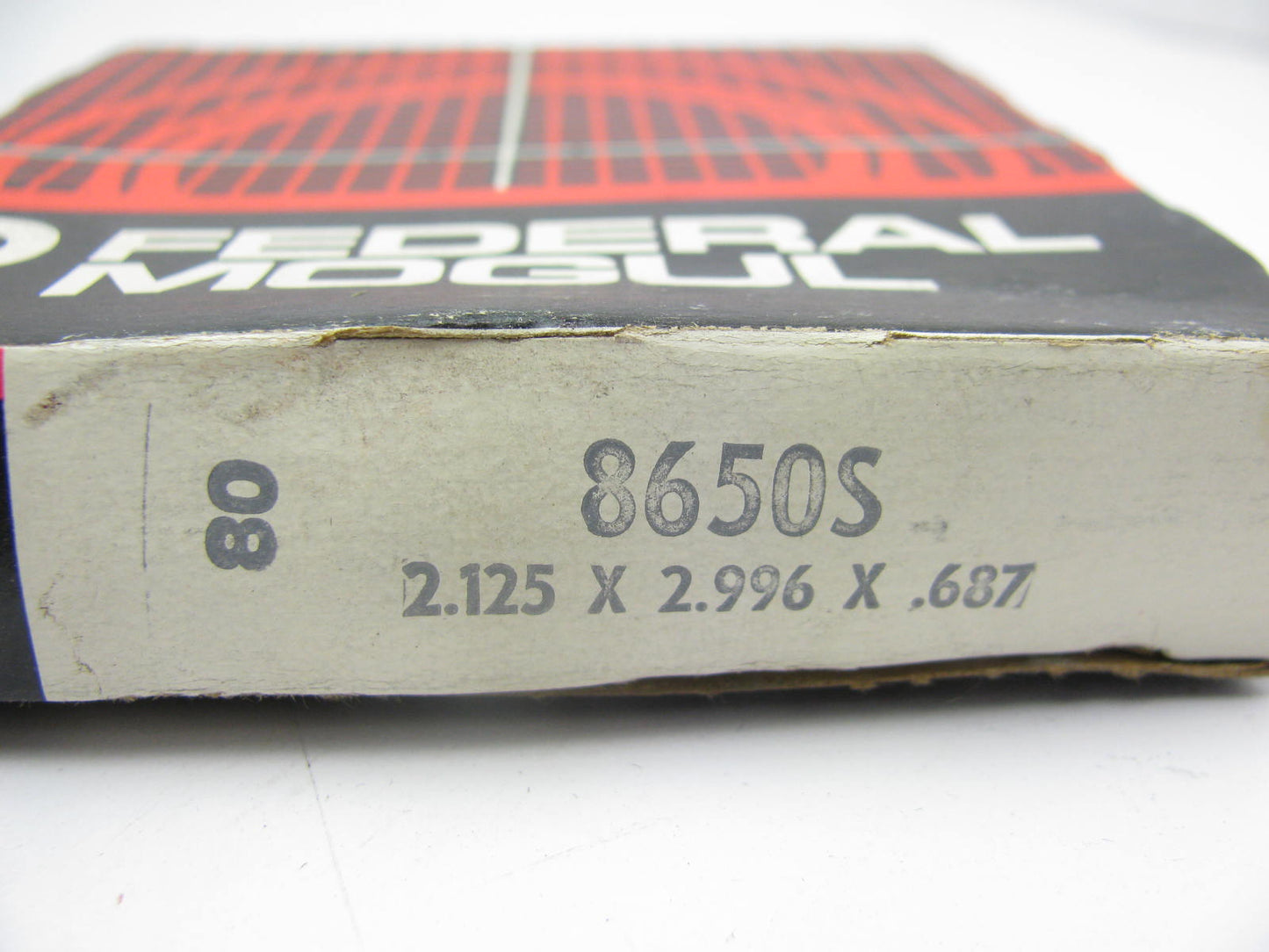 National 8650S Oil Seal - 3.0010'' OD X 2.1250'' ID X 0.6875'' Wide