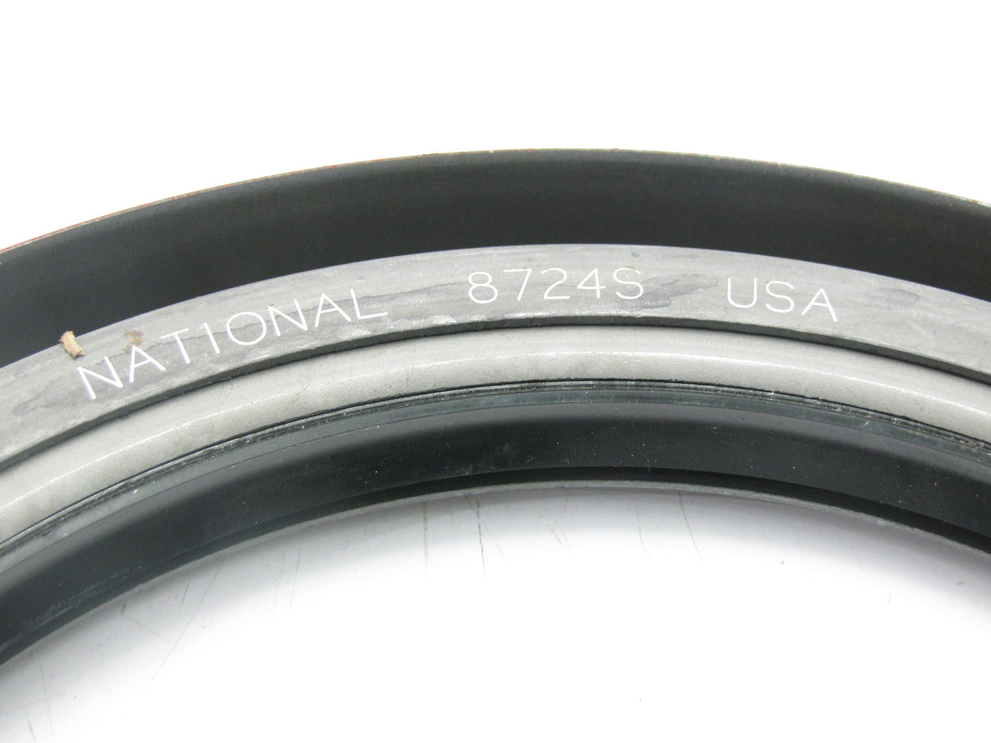 National 8724S 8'' Industrial Seal - 7.995'' Shaft, 11.625'' Bore, 1.078'' Width