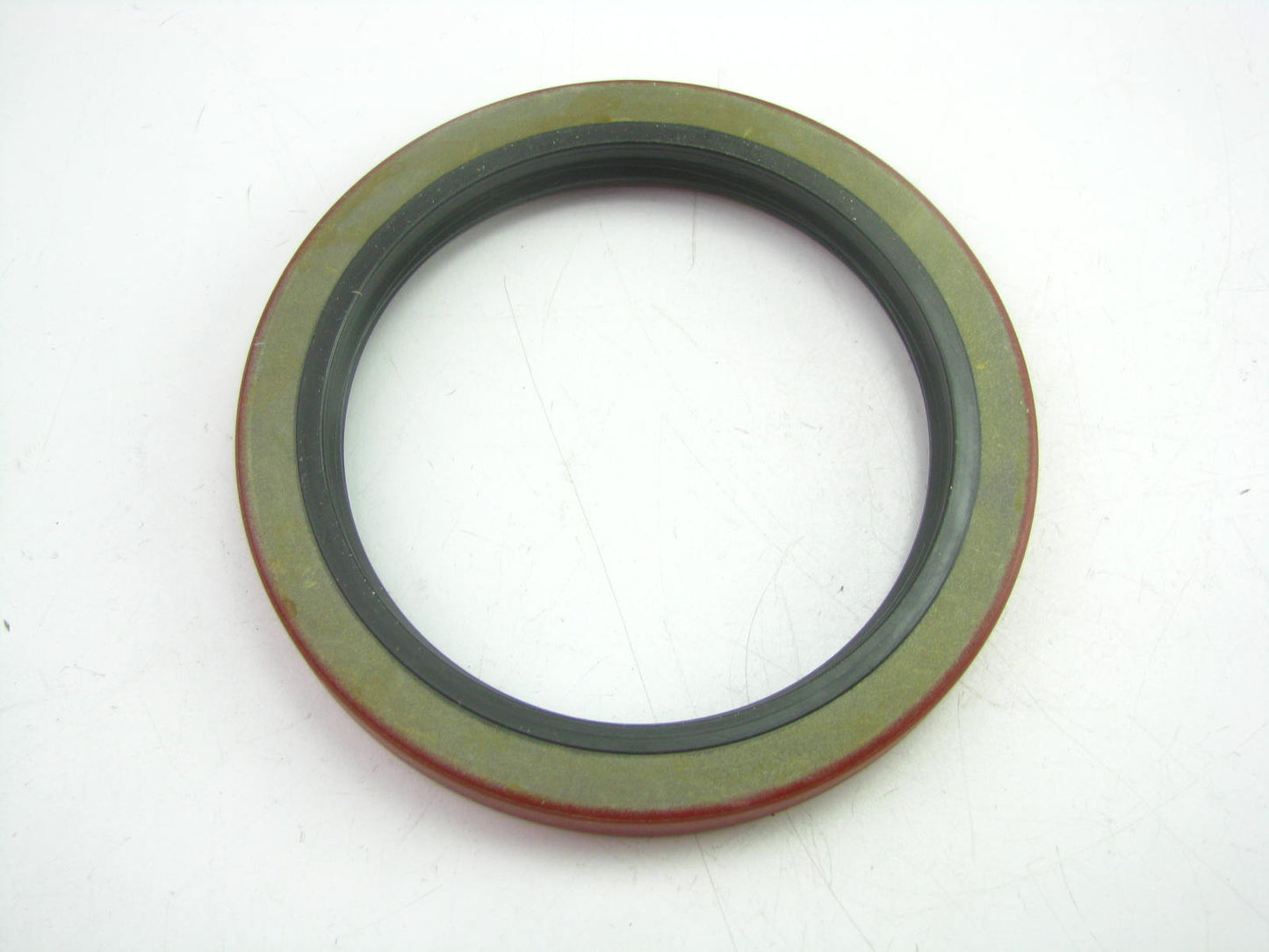 National 9128S Rear Wheel Seal - 5.506'' OD X 4.166'' ID X 0.6'' W