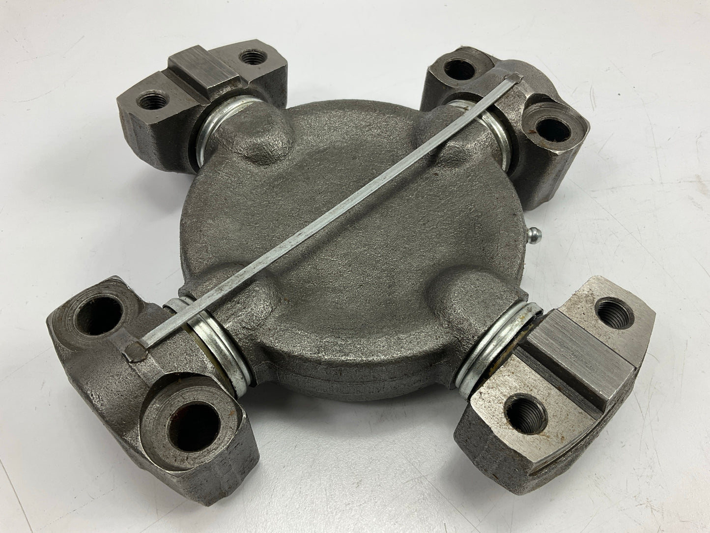 Neapco 6-8205 U-Joint Universal Joint, Delta Wing, Mechanics 8C, 8.122'' Lock-up
