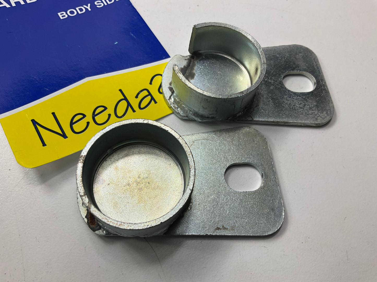 Needa 38646 Tailgate Hinge Kit