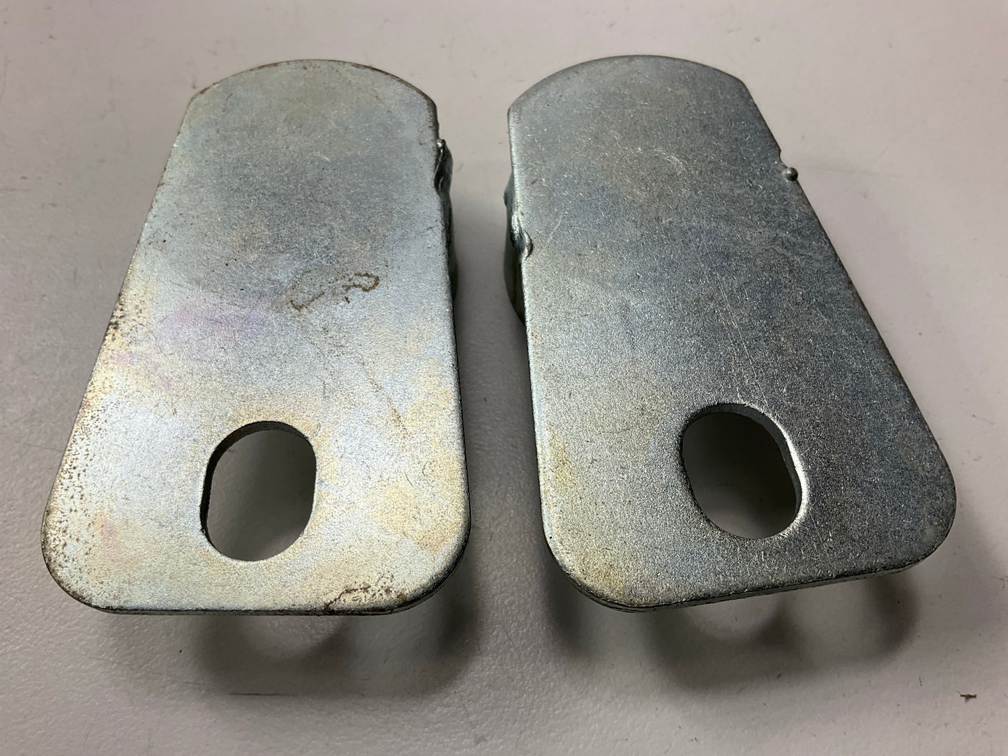 Needa 38646 Tailgate Hinge Kit