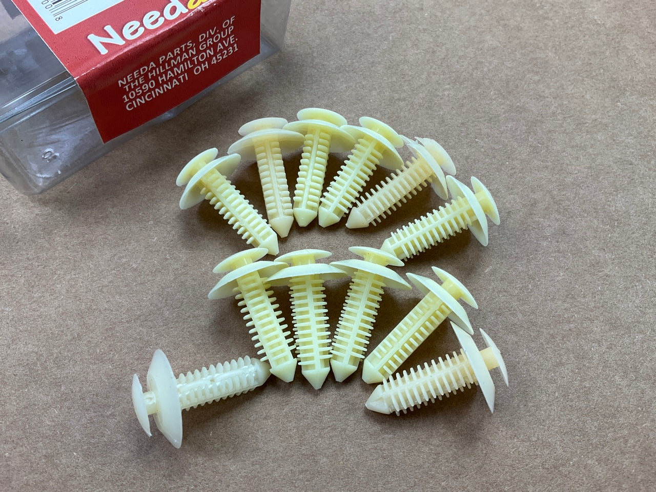 Needa 454673B Universal Trim Panel Retainer For GM - 12 Pack