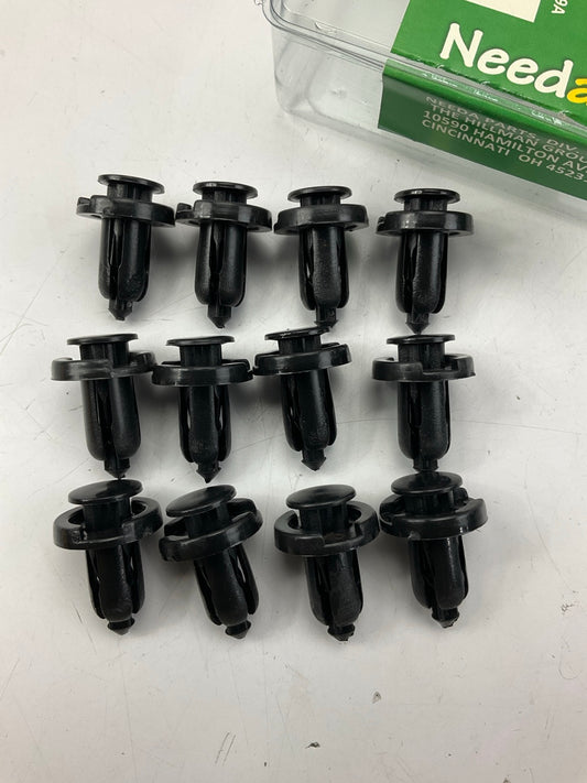 Needa 455130B Bumper Cover Spacer Panel / Fender Liner Retainer Clips, 12 Pcs