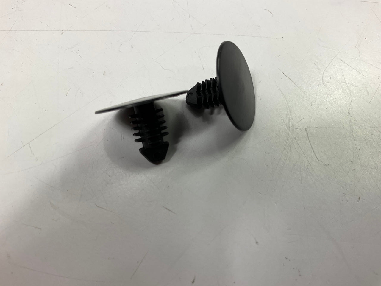Needa 455220B Splash Shield Retainer Clips, Replaces GM 3861577 - 15 PACK