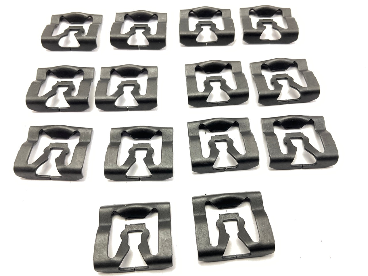 Needa 456030B Window Reveal Molding Clip Replaces Ford C8AZ-63442413-A - 12 PCs