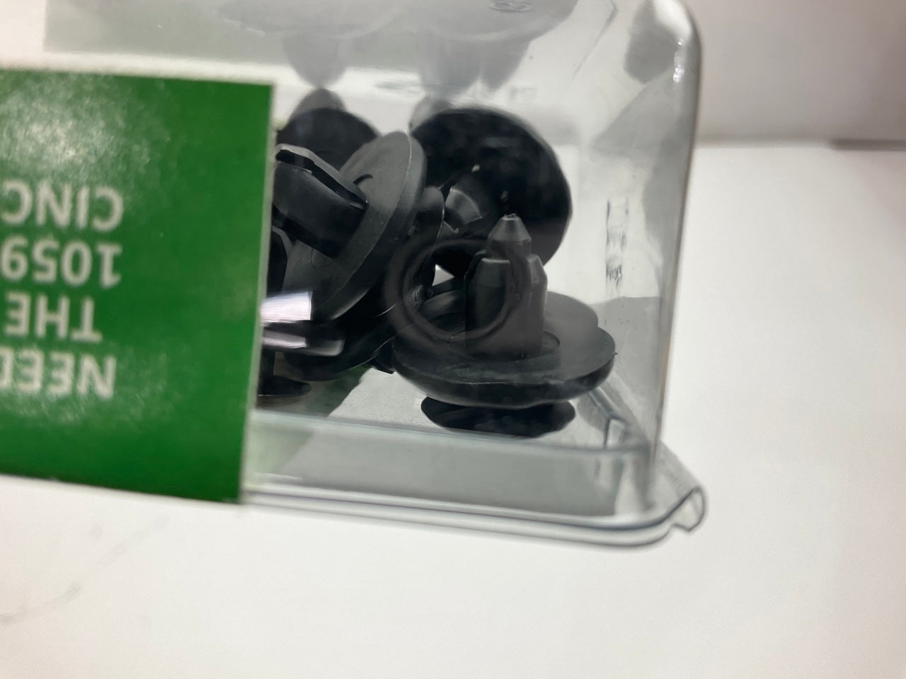 Needa 459870B  Fender Liner Retainer Clips, 20 Pcs, For 7mm Hole  90467-07166
