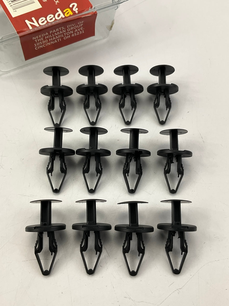 Needa 461250B Fender Liner / Moulding Panel Retainer Clips, 12 Pack
