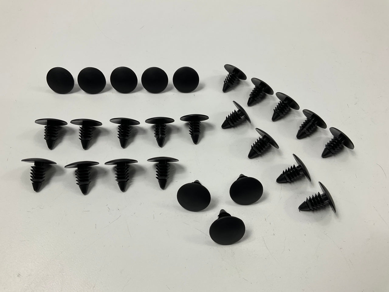 Needa 464080B Door Panel Trim Retainer Clips, Replaces 14093311 - 25 PACK