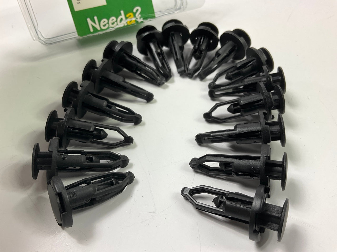 Needa 465530B Exterior Trim Fastener Retainer Clips - 16 Pack