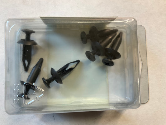 6 PC Needa 479580B (N803946S) Push Style Door Interior Trim Panel Retainer Clips