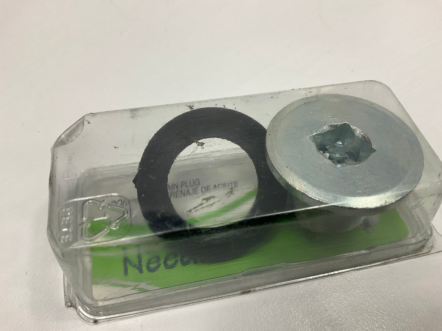 Needa 65384 Differential Gear Oil Drain Plug M22-1.50