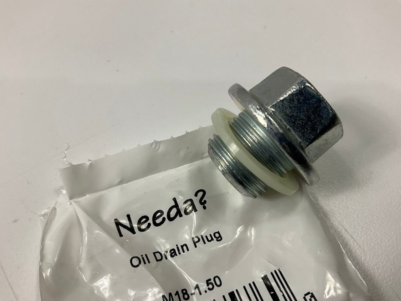 Needa 6722061 Engine Oil Drain Plug With Washer -  M18-1.50 Thread