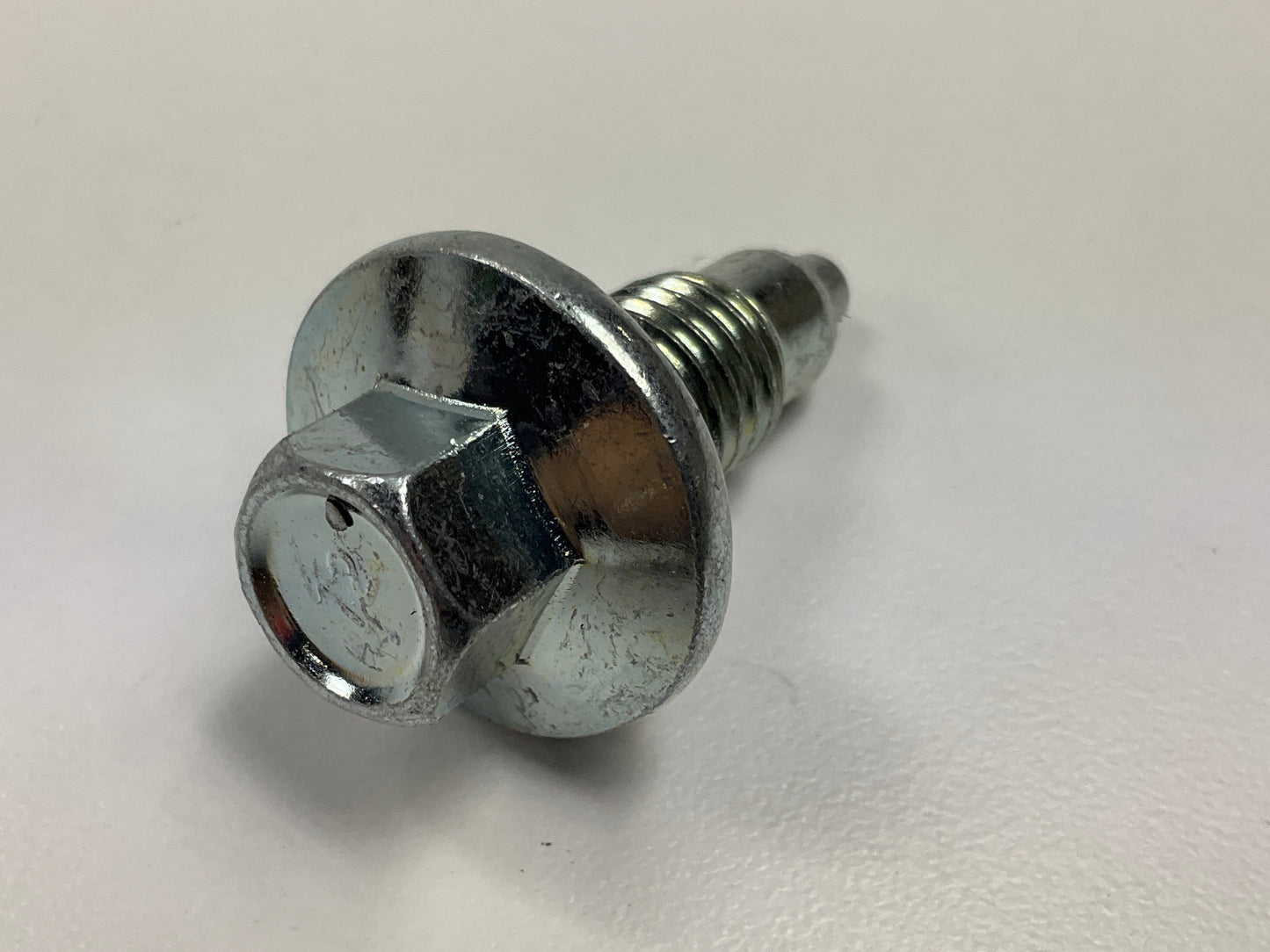 Needa 6730961 Engine Oil Drain Plug