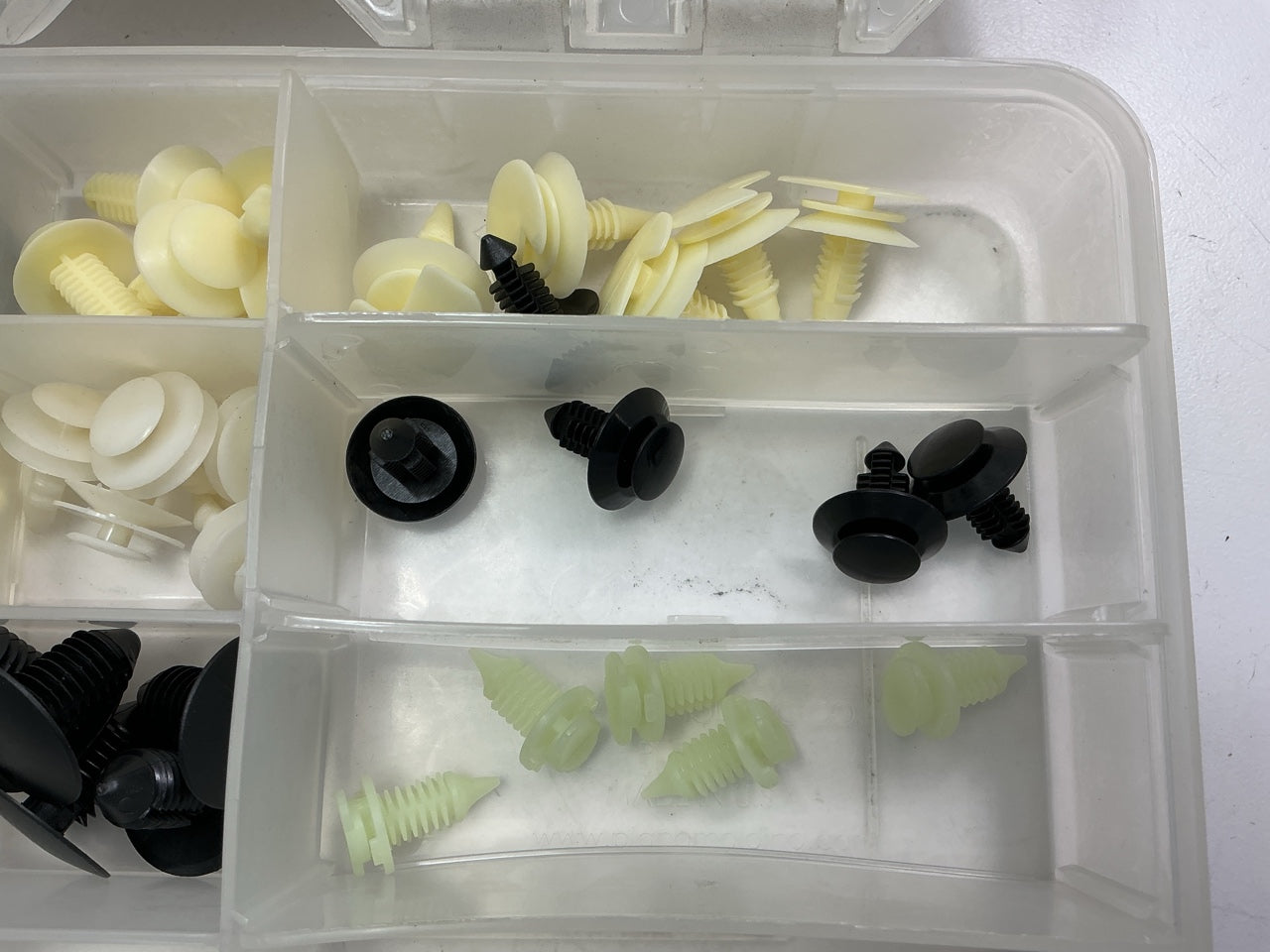 Needa 999157 Trim Retainer Fastener Clips Assortment Kit - GM & Ford
