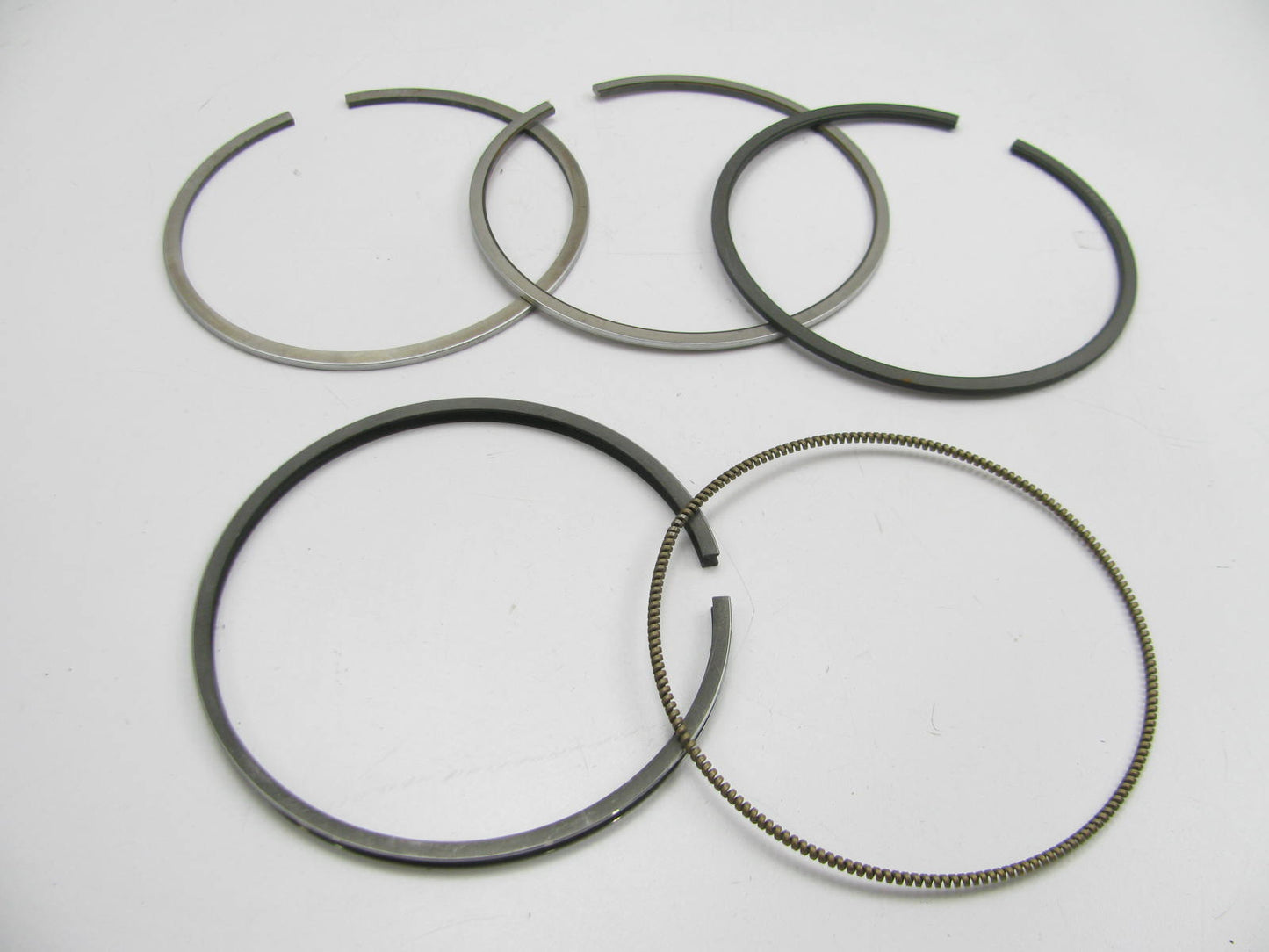 NEW - OEM DJPN-6149-Z Single Piston Rings .040'' For Ford 201 401 Diesel