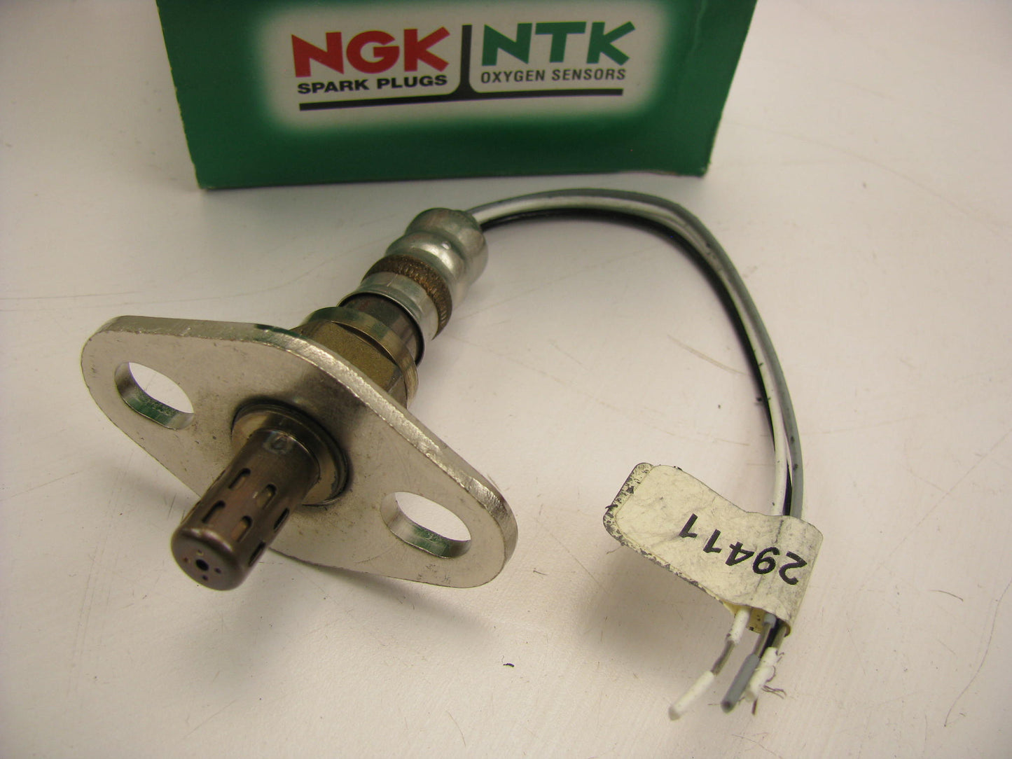 NGK 29411 Universal Oxygen O2 Sensor - 3 Wire
