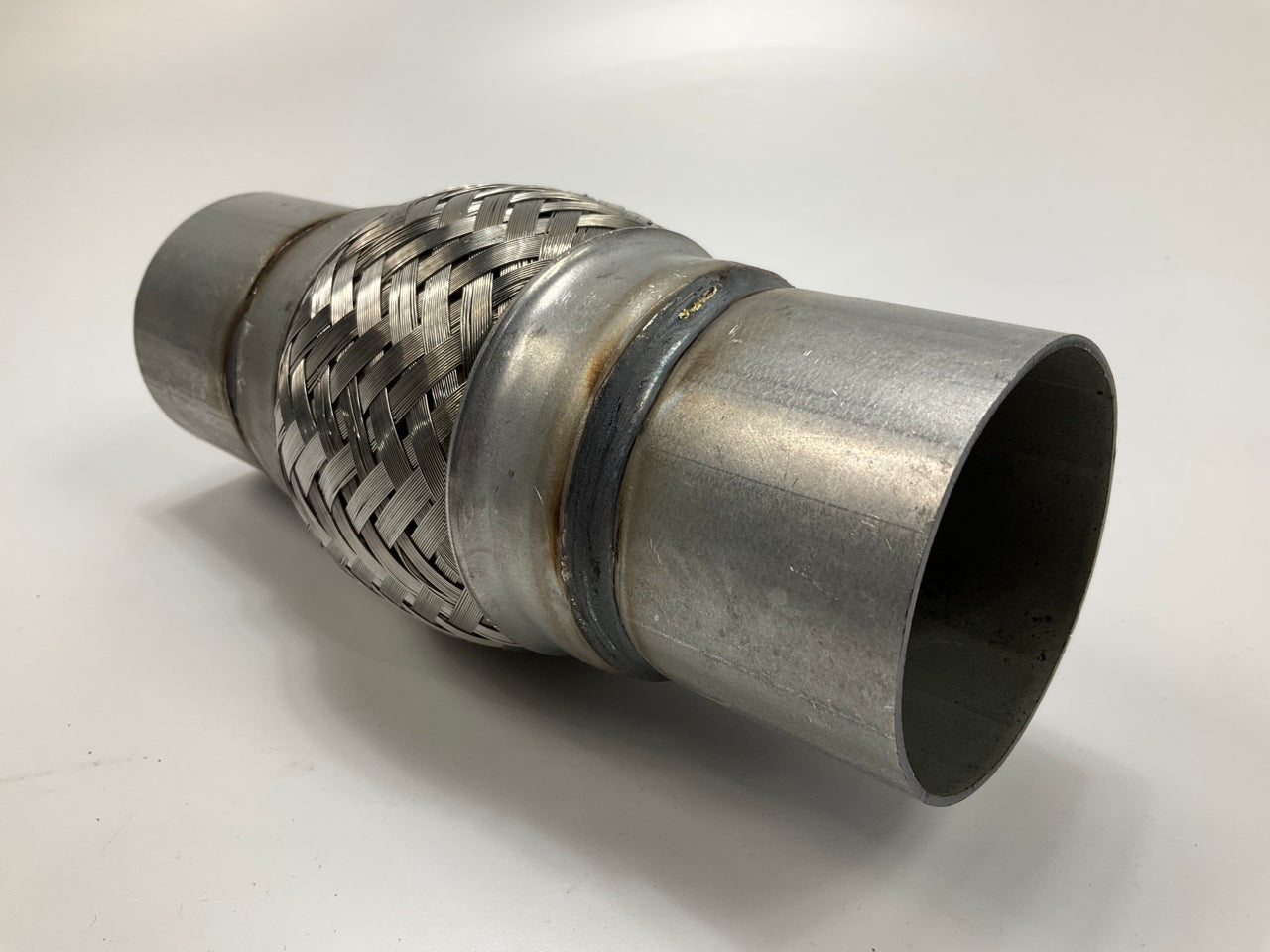 Nickson 2-1/2'' X 4'' Universal Stainless Steel Exhaust Flex Tube Connector