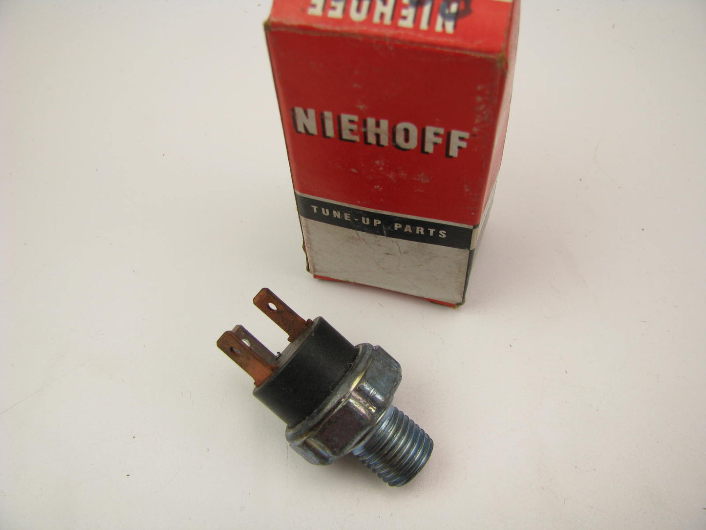 Niehoff DR-135C Engine Oil Pressure Sensor Sender Switch