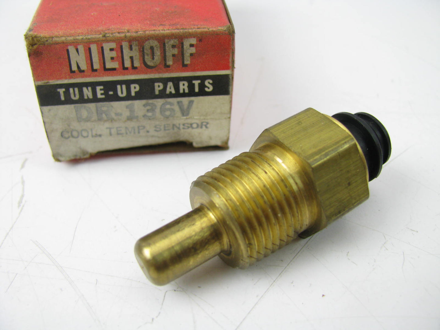 Niehoff DR-136V Engine Coolant Temperature Sensor Sender Switch