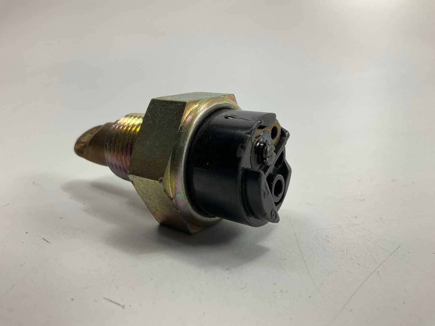 Niehoff FF-134K Engine Coolant Temperature Sensor Switch For Dash Light