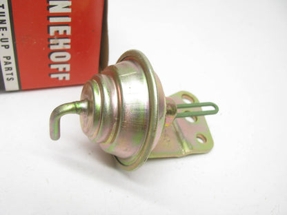 Niehoff FS128 Carburetor Choke Pull-Off - R-2 Rochester M2MC