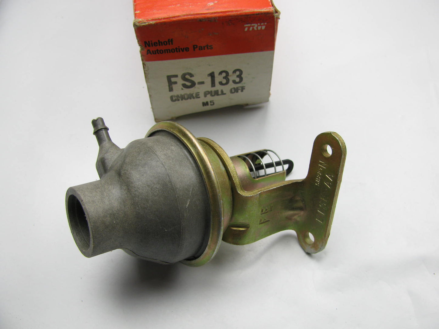 Niehoff FS133 Carburetor Choke Pull-Off - E1SE-AA Casting ID - FORD 2150 CARB.