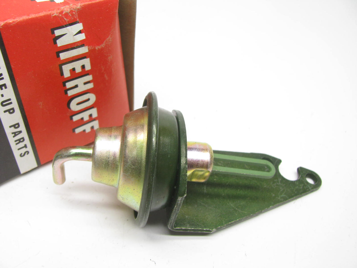 Niehoff FS20 Carburetor Choke Pull-Off - R-2 Rochester 2-BBL 2GC