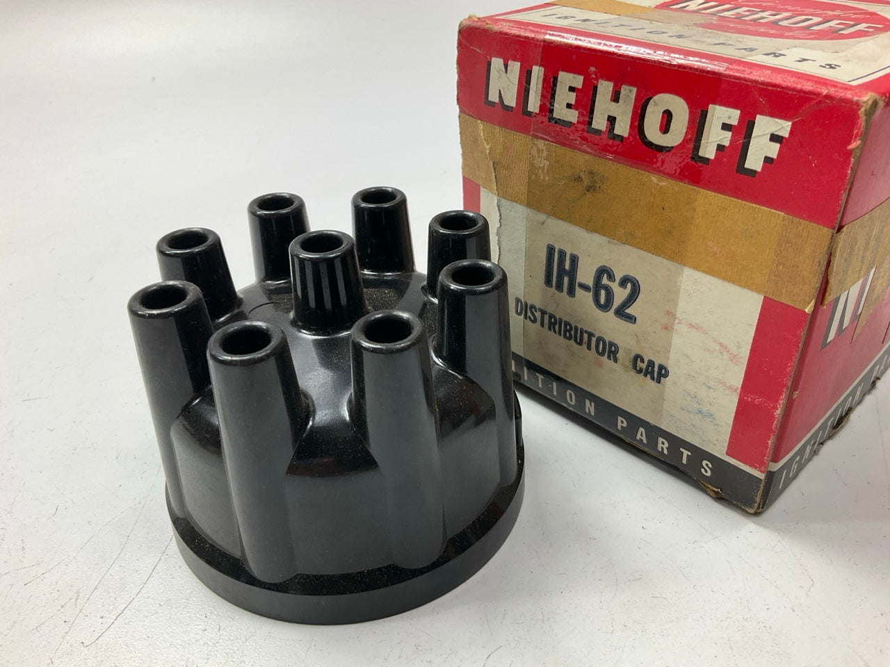 Niehoff IH-62 Ignition Distributor Cap