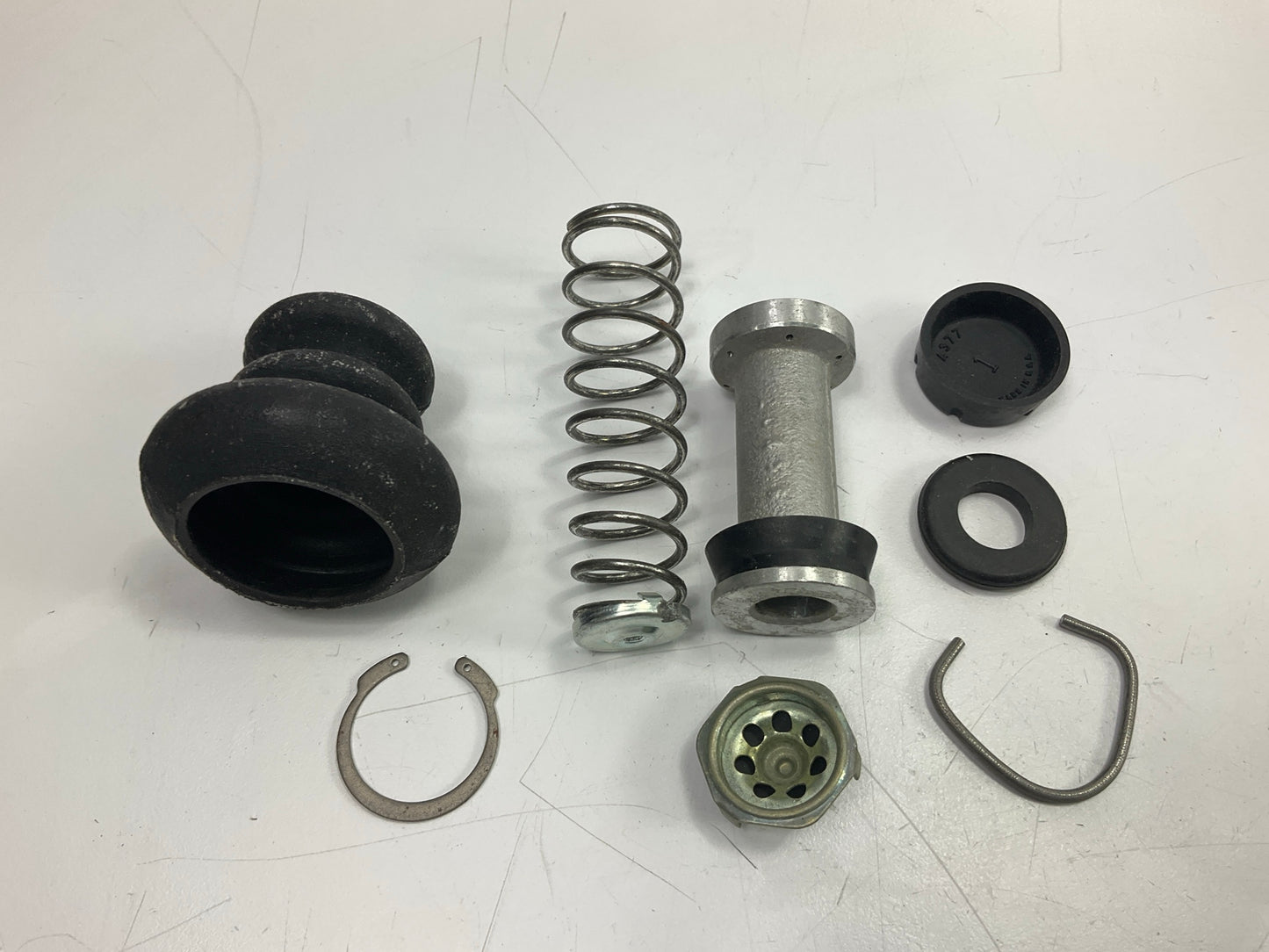 Niehoff K13634 Brake Master Cylinder Repair Kit, 1'' Bore