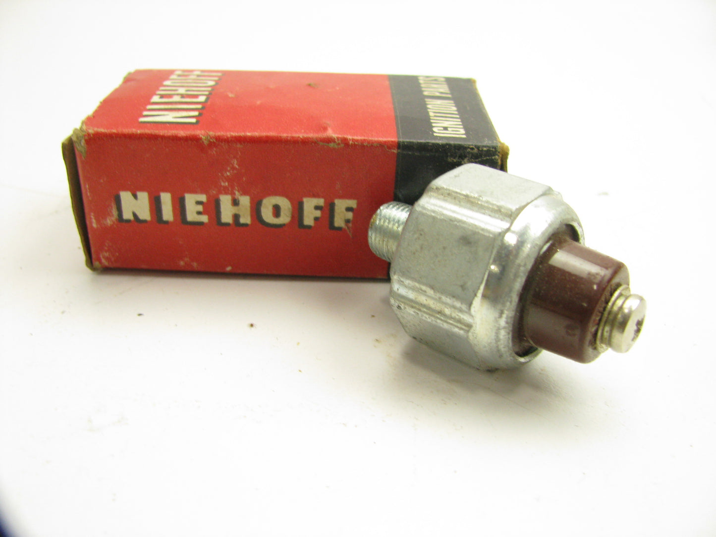 Niehoff WA-646 Engine Oil Pressure Switch Sender Sensor