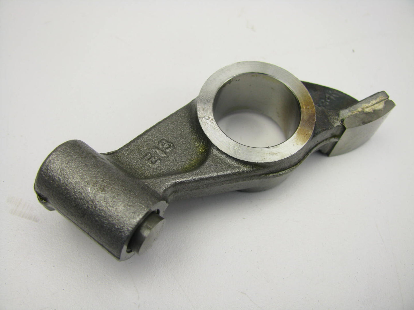2 PCS - GENUINE Exhaust Rocker Arm OEM For Nissan KA24E 2.4L (Cyl. 1 & 3 ONLY)