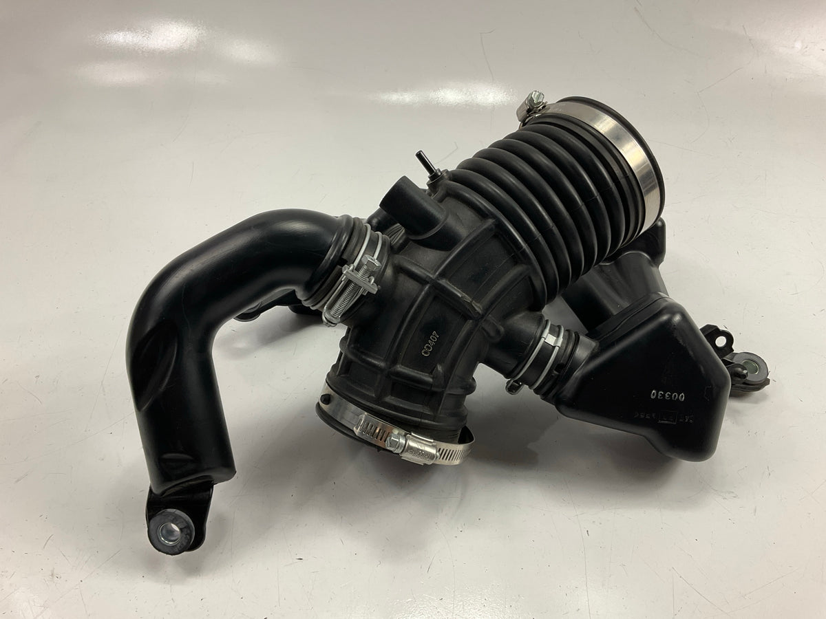 NEW Hose Air Intake Tube Resonator Inlet Duct OEM For 2002-2004 Infiniti Q45