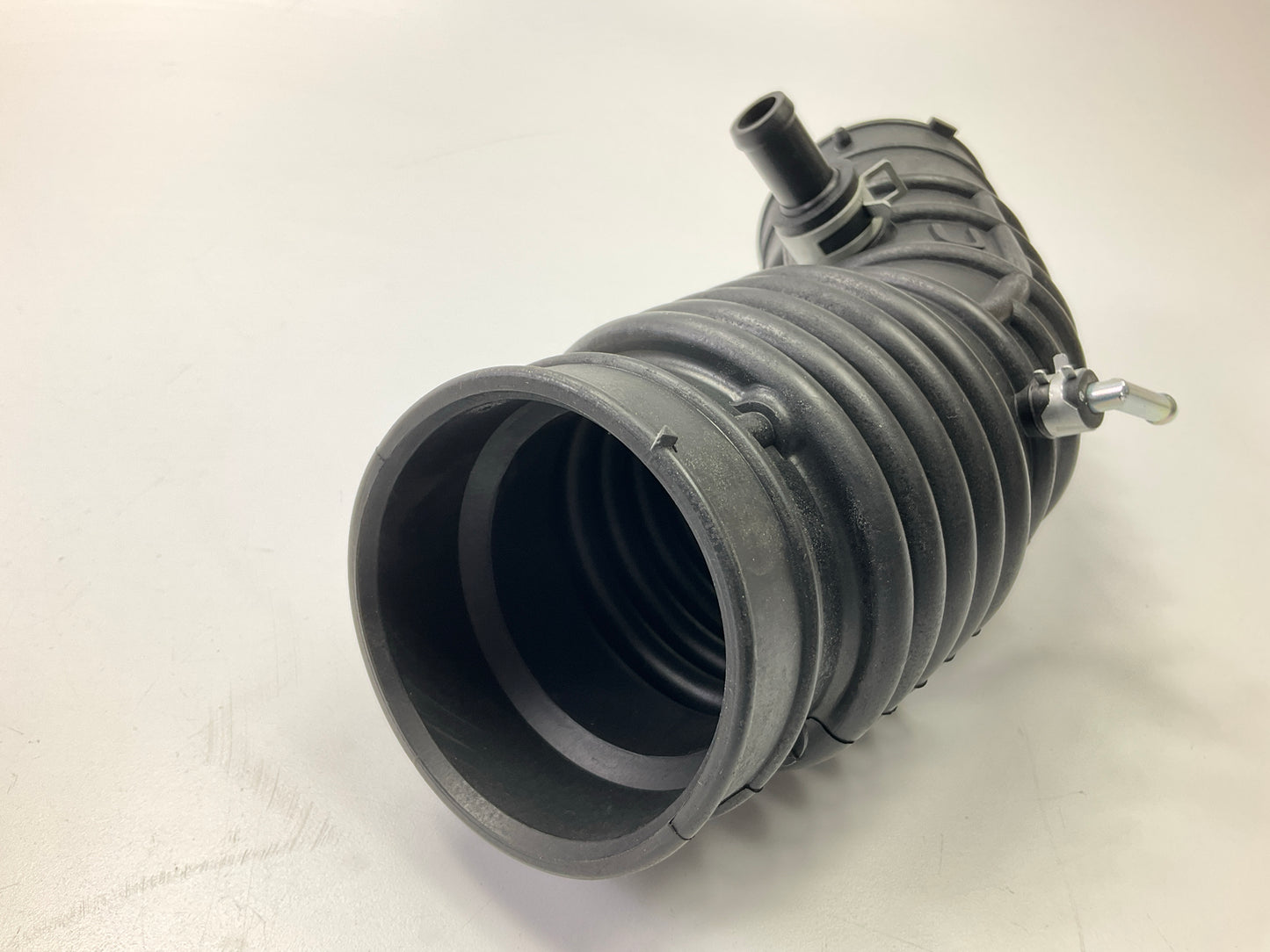 NEW Engine Air Cleaner Air Intake Hose OEM For 1999-02 Infiniti G20 16578-7J400