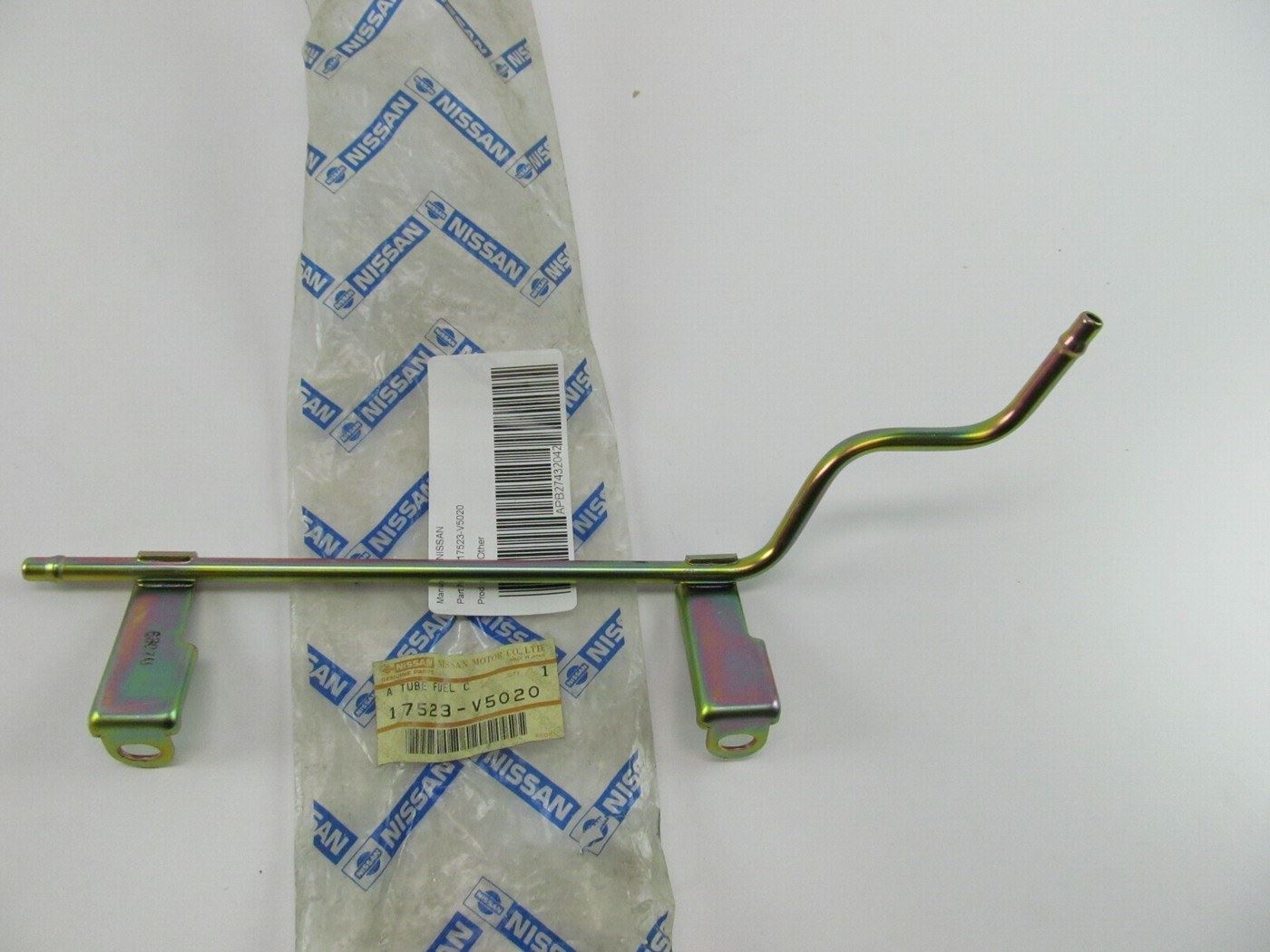NEW GENUINE Fuel Injection Fuel Rail Tube OEM For 83-85 Nissan 300zx 17523-V5020