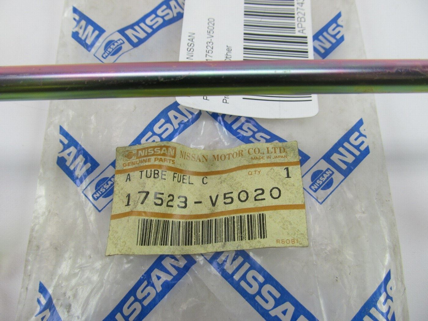 NEW GENUINE Fuel Injection Fuel Rail Tube OEM For 83-85 Nissan 300zx 17523-V5020
