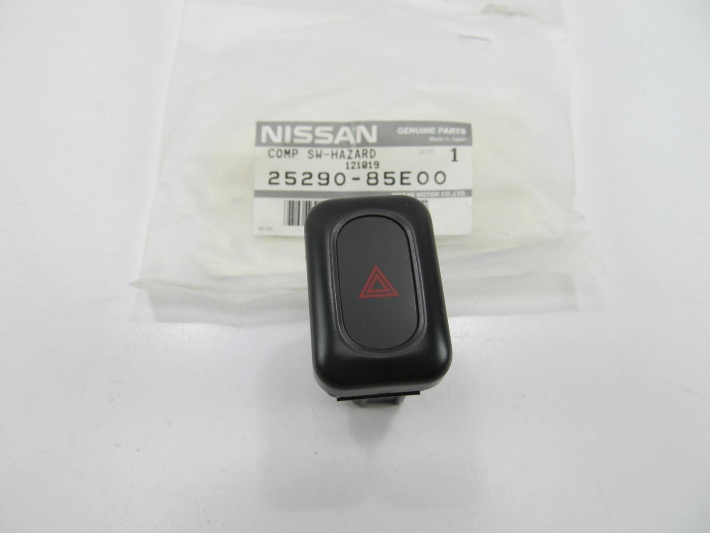 NEW - OEM 2529085E00 Hazard Switch For 89-94 Maxima 89-90 Sentra Pulsar Stanza